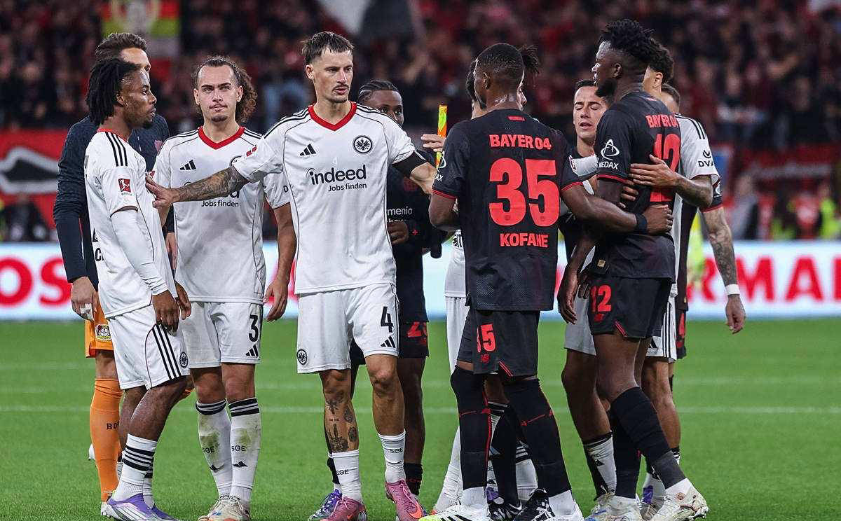 门兴格拉德巴赫训练开放日，加时末段回应争议引欢呼，欧冠在即，资深球员宣示担当